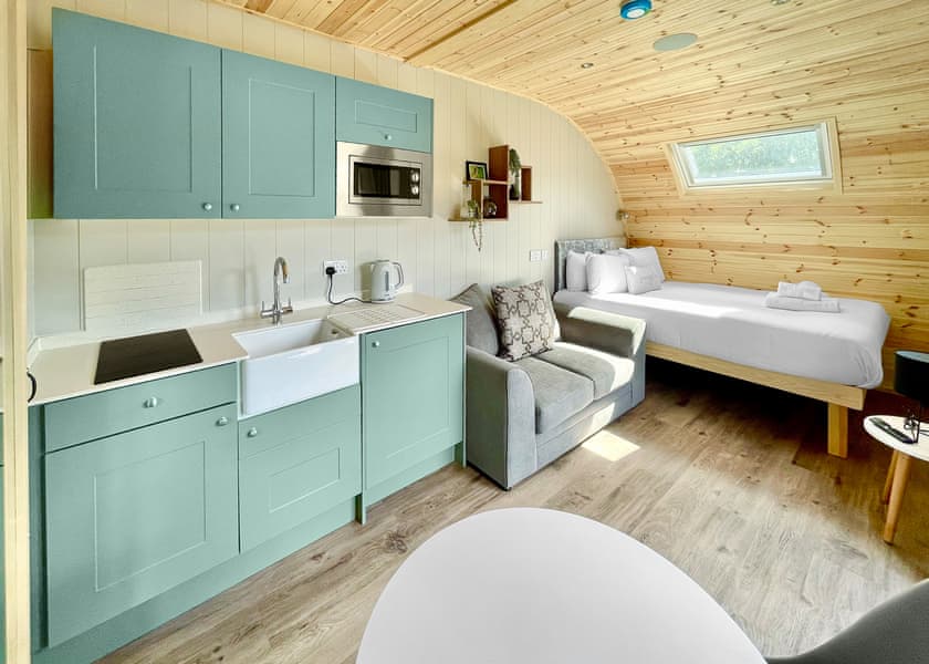 Maple Couples Pod - Woodthorpe Leisure Park, Woodthorpe