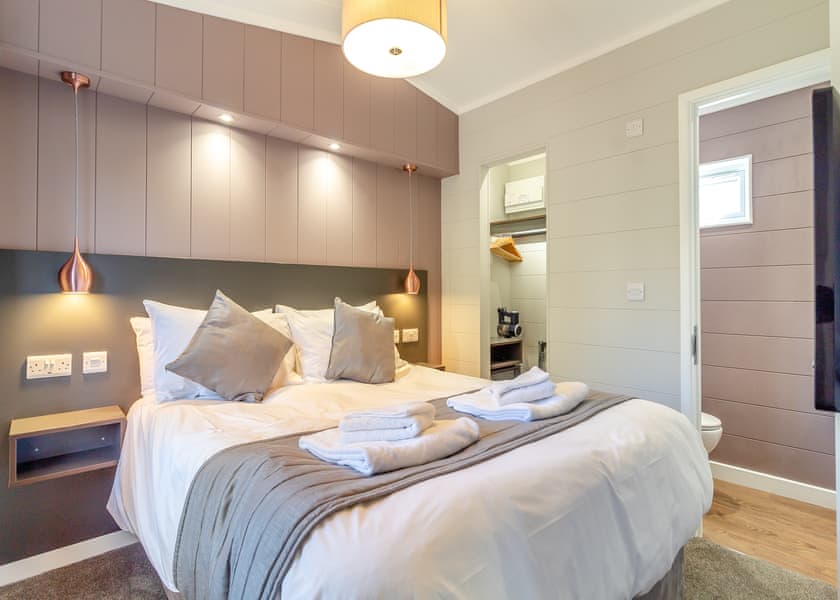 Aspen - Woolverstone Marina Lodge Park, Woolverstone, Ipswich