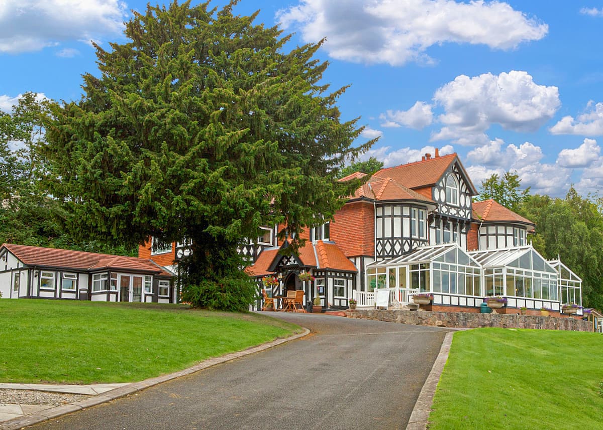 Woodlands Hall