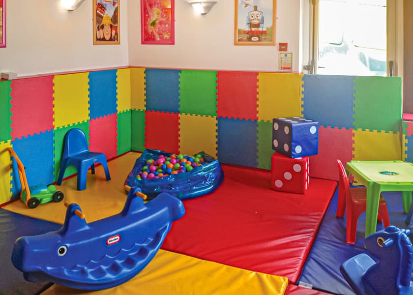 Woodlands Hall, Ruthin