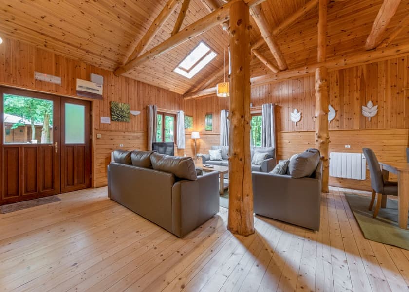 Woodland Oak Lodge - Woodland Park Lodges, Ellesmere