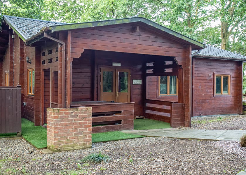 Woodland Redwood - Woodland Park Lodges, Ellesmere