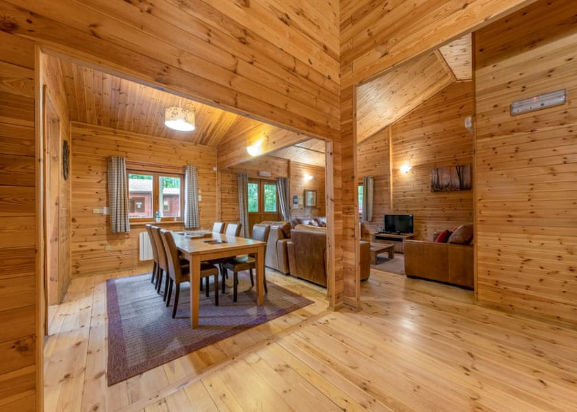 Woodland Redwood - Woodland Park Lodges, Ellesmere