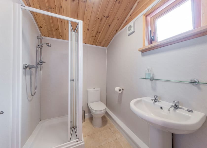 Woodland Redwood - Woodland Park Lodges, Ellesmere