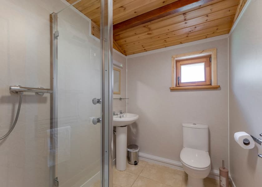 Woodland Redwood - Woodland Park Lodges, Ellesmere