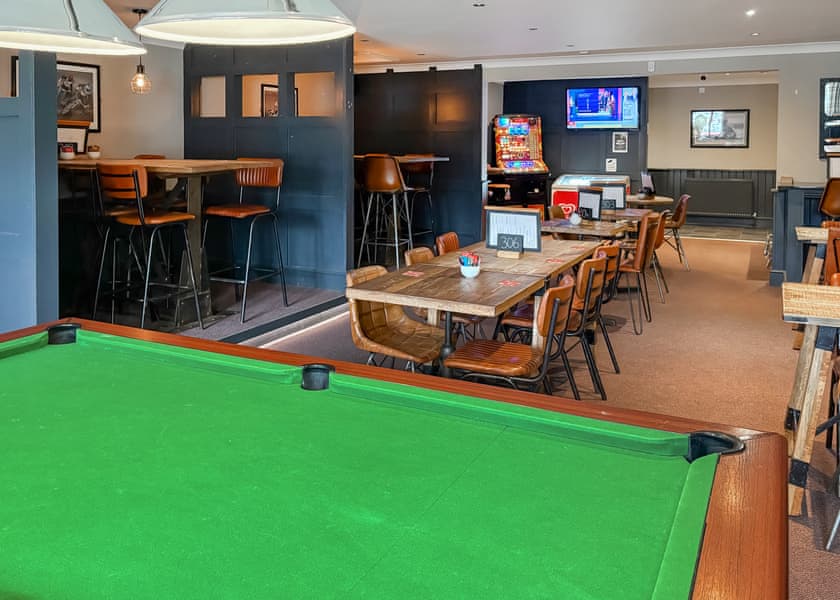 Woodland Waters, Ancaster