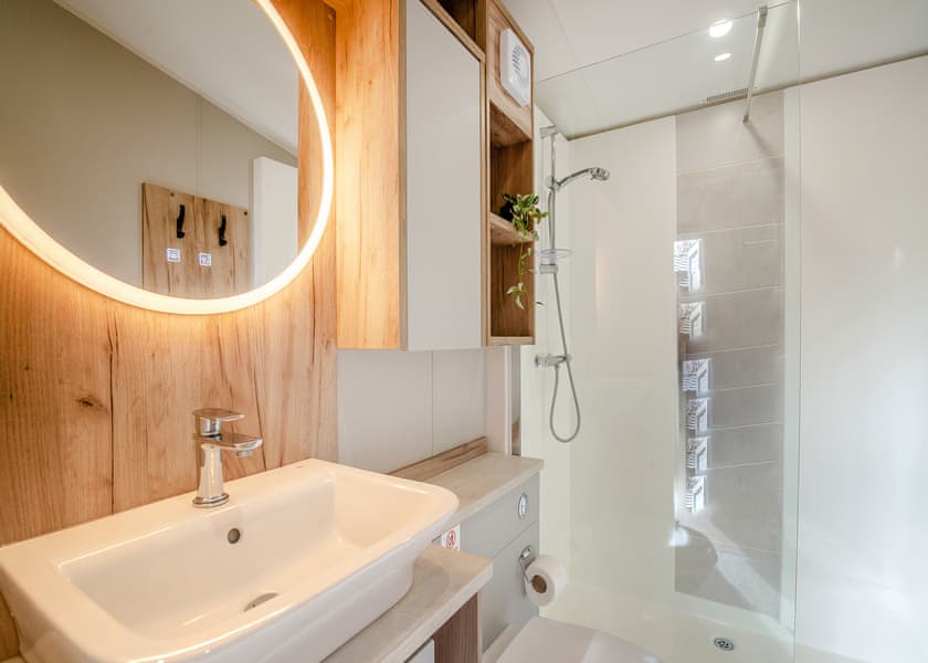 Flat Cap Cabin - Willow Pastures Country Park, Skirlaugh, Nr Hull