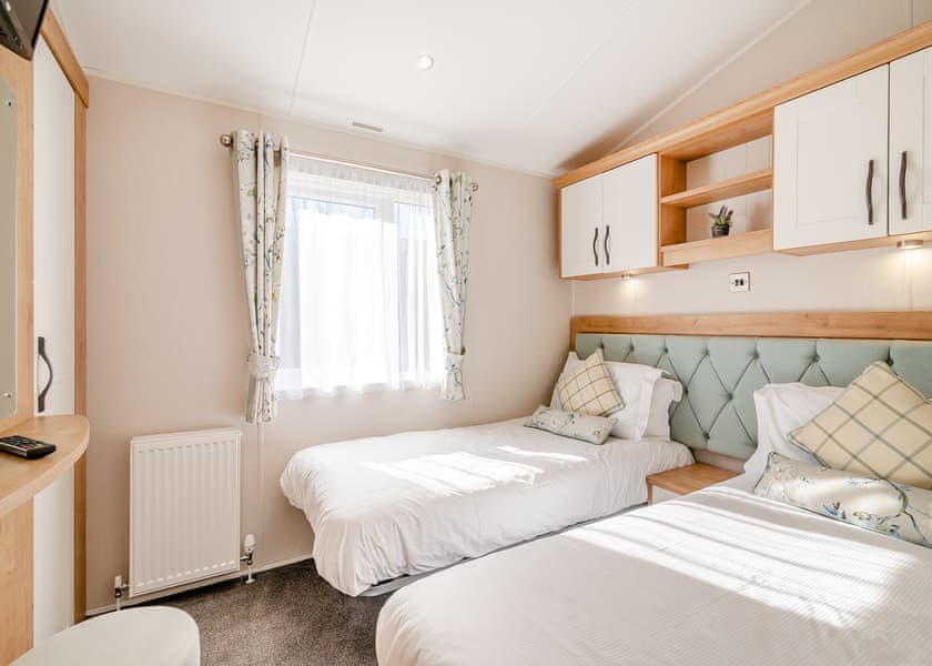 Whistling Kettle - Willow Pastures Country Park, Skirlaugh, Nr Hull