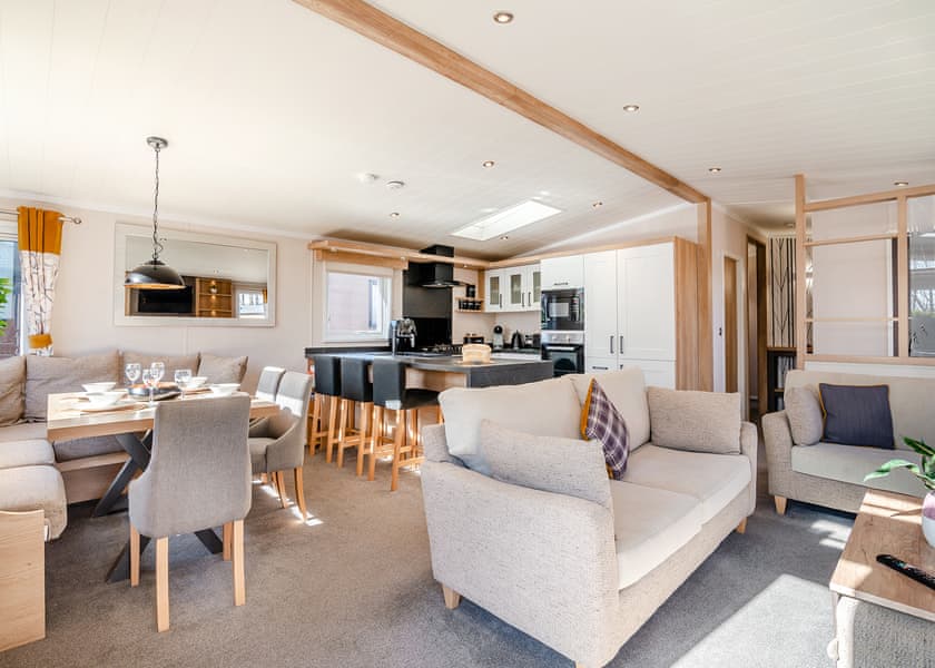 Gunner Lodge - Willow Pastures Country Park, Skirlaugh, Nr Hull