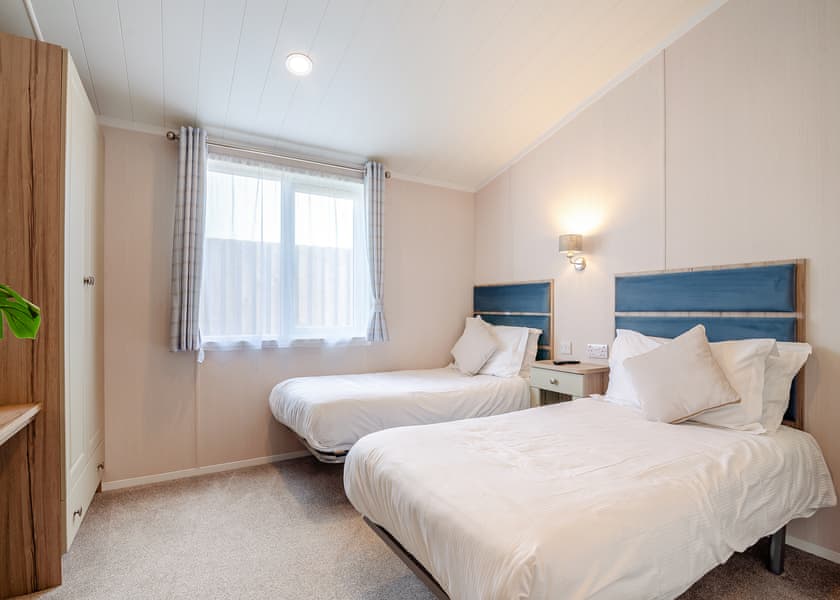 Gunner Lodge - Willow Pastures Country Park, Skirlaugh, Nr Hull