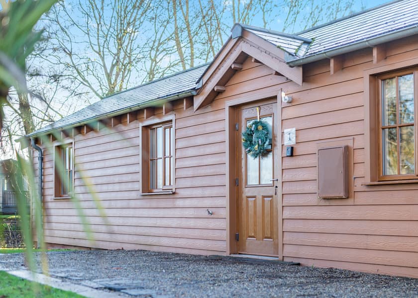 Christmas Cabin - Willow Pastures Country Park, Skirlaugh, Nr Hull