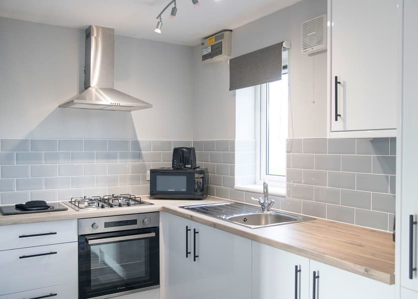 2 Bedroom Apartment with Hot Tub Pet Friendly - White Rose Holiday Park, Thirsk