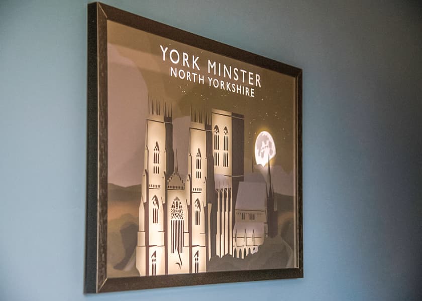 2 Bedroom Apartment with Hot Tub - White Rose Country Cottages, Thirsk