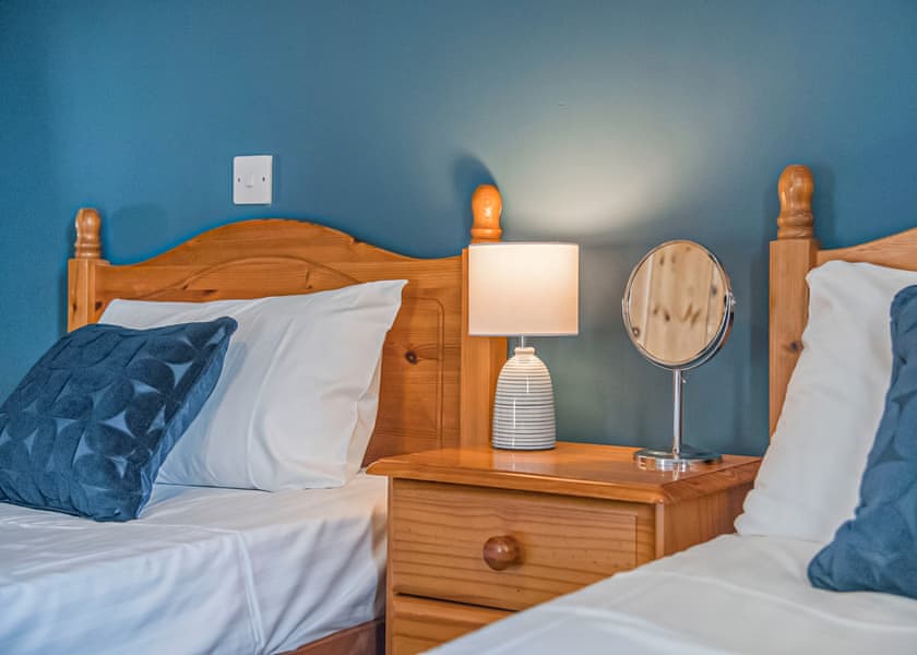 3 Bedroom Apartment with Hot Tub Pet Friendly - White Rose Country Cottages, Thirsk