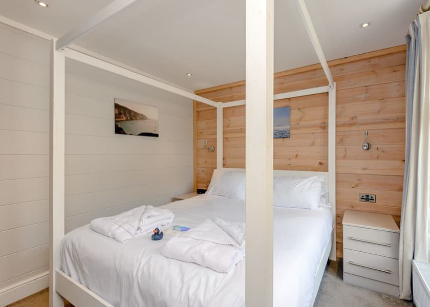 Typical | Nettlestone - Woodside Bay Lodge Retreat, Wootton Bridge, Nr Cowes