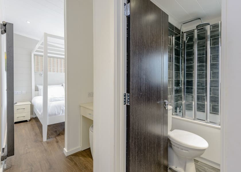 Typical | Nettlestone - Woodside Bay Lodge Retreat, Wootton Bridge, Nr Cowes