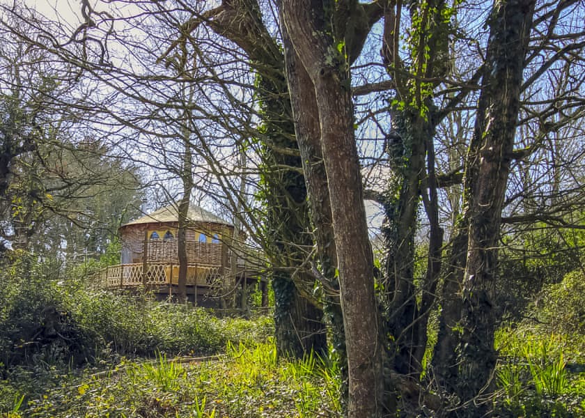 Woodside Bay Treehouse - Woodside Bay Lodge Retreat, Wootton Bridge, Nr Cowes