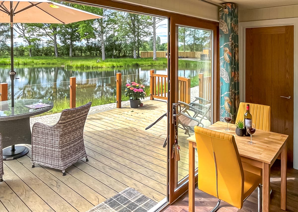 Woodland Lakes Boutique Lodges - Holiday lodge in Yorkshire - Image 5