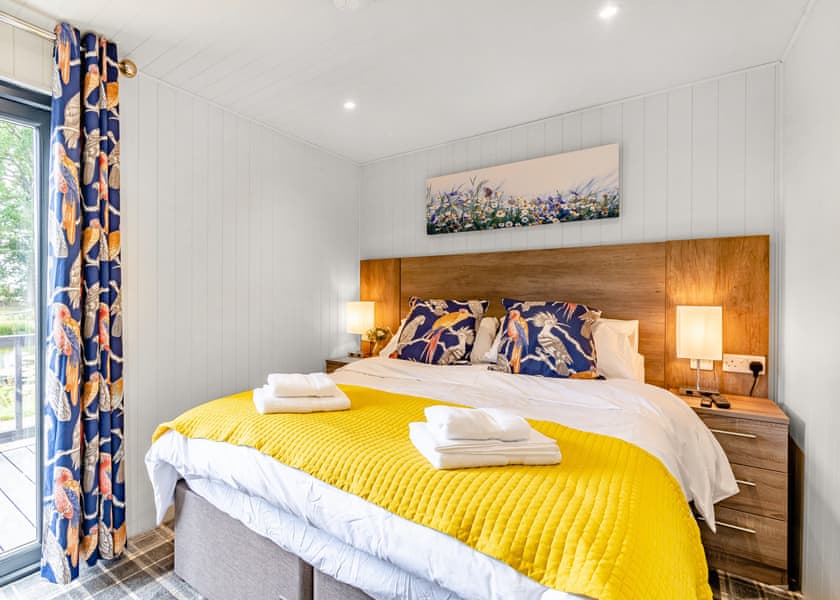 Pine Boutique Lodge - Woodland Lakes Boutique Lodges, Aughton