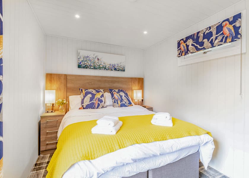 Pine Boutique Lodge - Woodland Lakes Boutique Lodges, Aughton