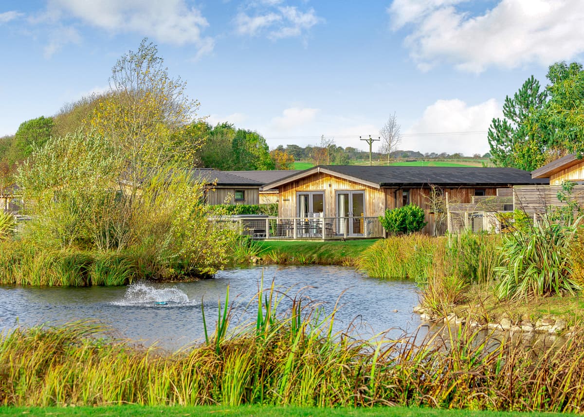 Cedar Retreats - Holiday Lodge in Yorkshire - Image 2