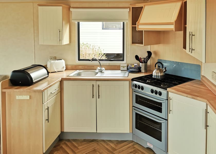 Silver Plus 3 - Woodland Vale Holiday Park, Ludchurch, Nr Saundersfoot