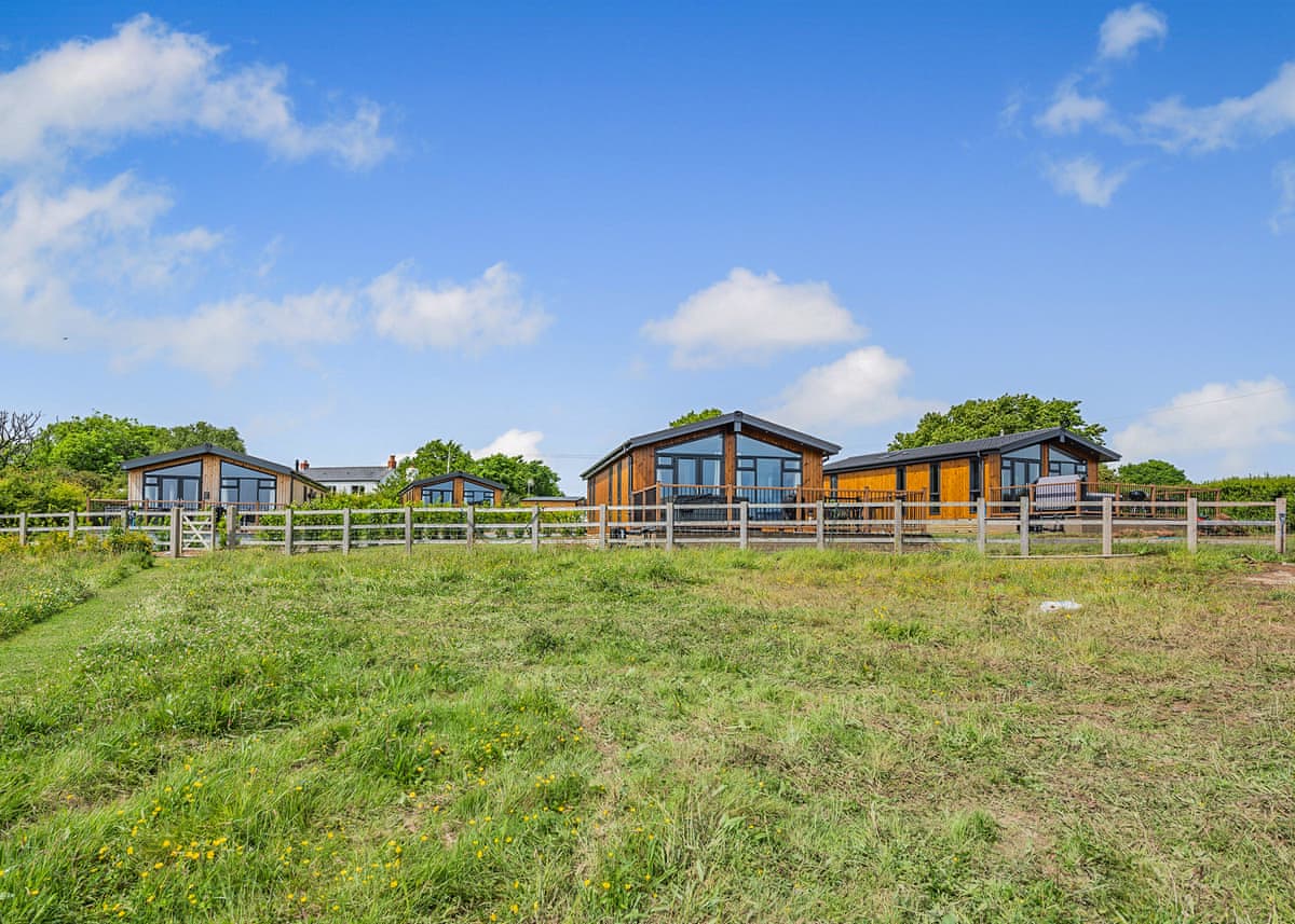 Wynd Hill Hideaway - Holiday lodge in South Wales - Image 2