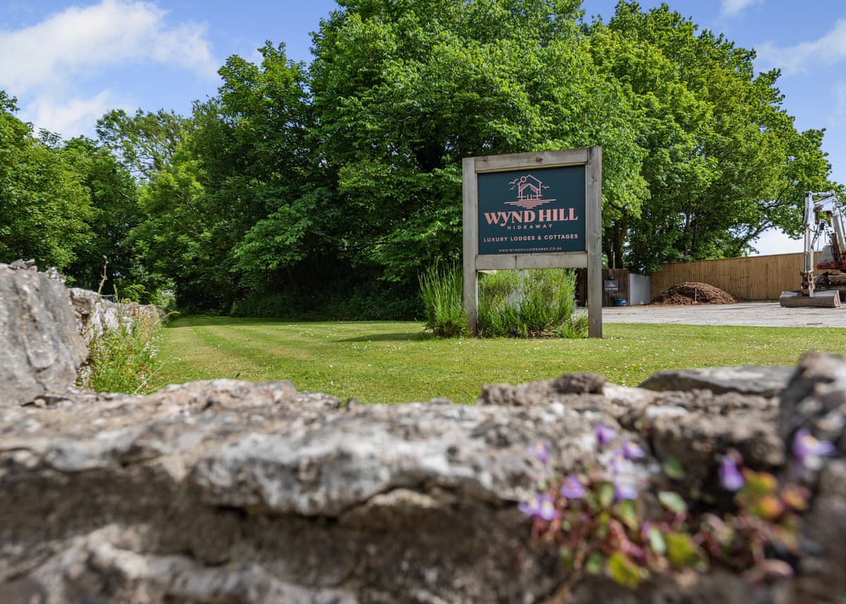 Wynd Hill Hideaway - Holiday lodge in South Wales - Image 4
