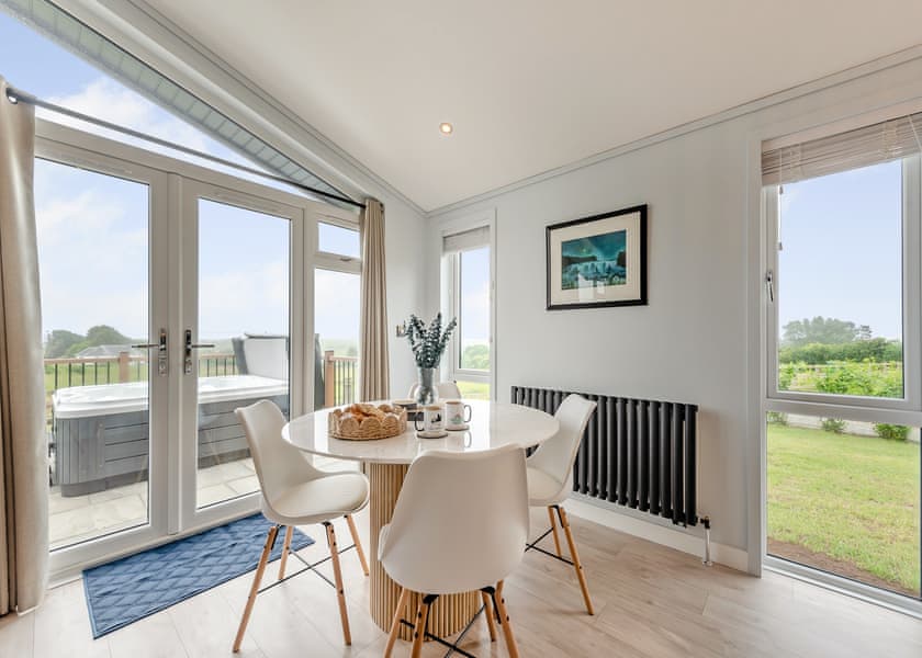 Gwennol - Wynd Hill Hideaway, Tenby