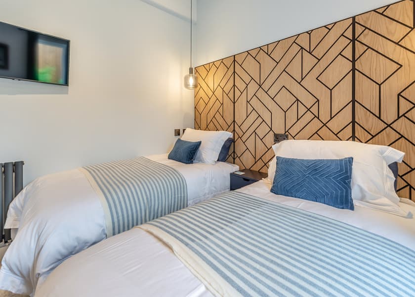 Gwennol - Wynd Hill Hideaway, Tenby