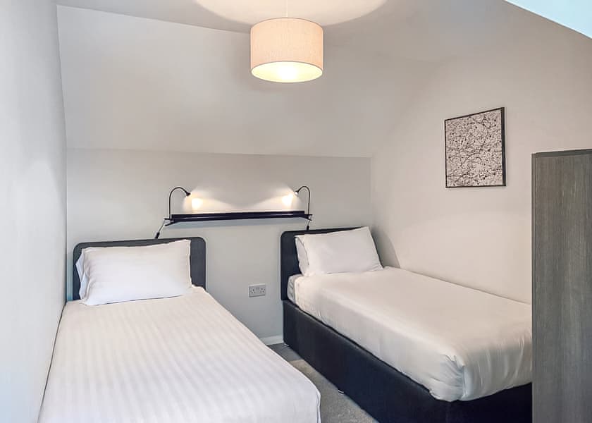 Heron - Yare View Holiday Cottages, Brundall, Norwich