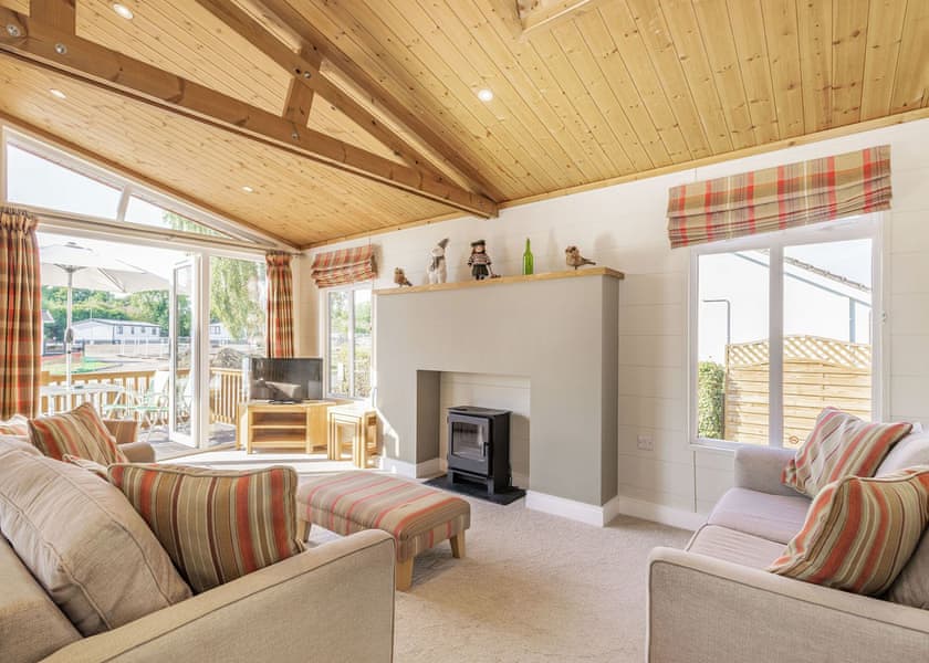 Meadow Field MF1 - Yaxham Waters, Yaxham, Dereham