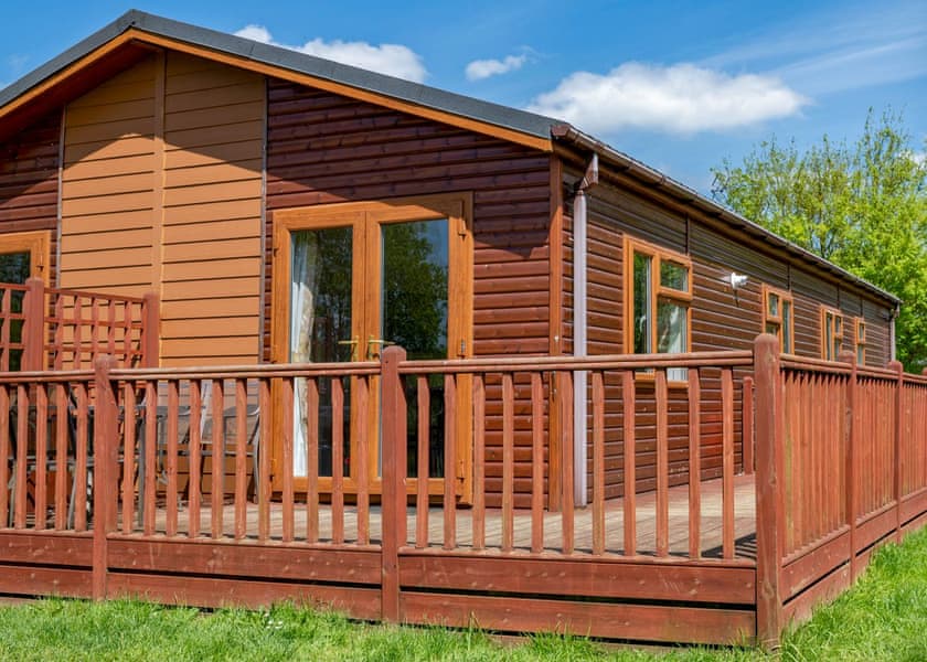 Lake Side Field LS6a - Yaxham Waters, Yaxham, Dereham