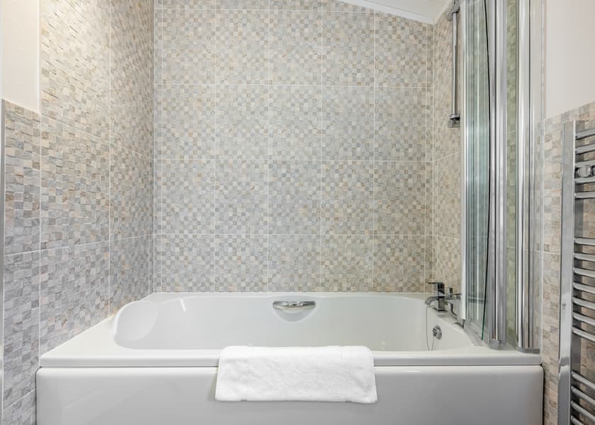 Country Side CS28 - Yaxham Waters, Yaxham, Dereham