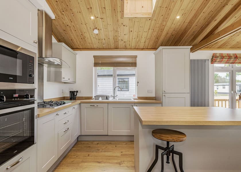 Priors Field PF9 - Yaxham Waters, Yaxham, Dereham