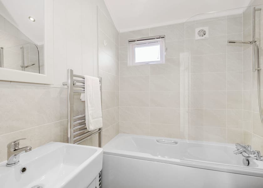 Meadow Field MF4 - Yaxham Waters, Yaxham, Dereham