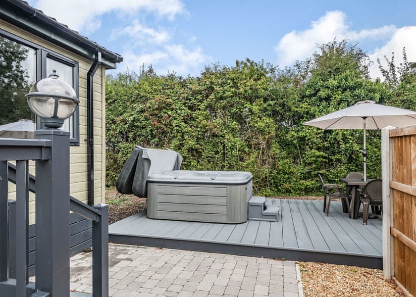 Meadow Field MF12A - Yaxham Waters, Yaxham, Dereham