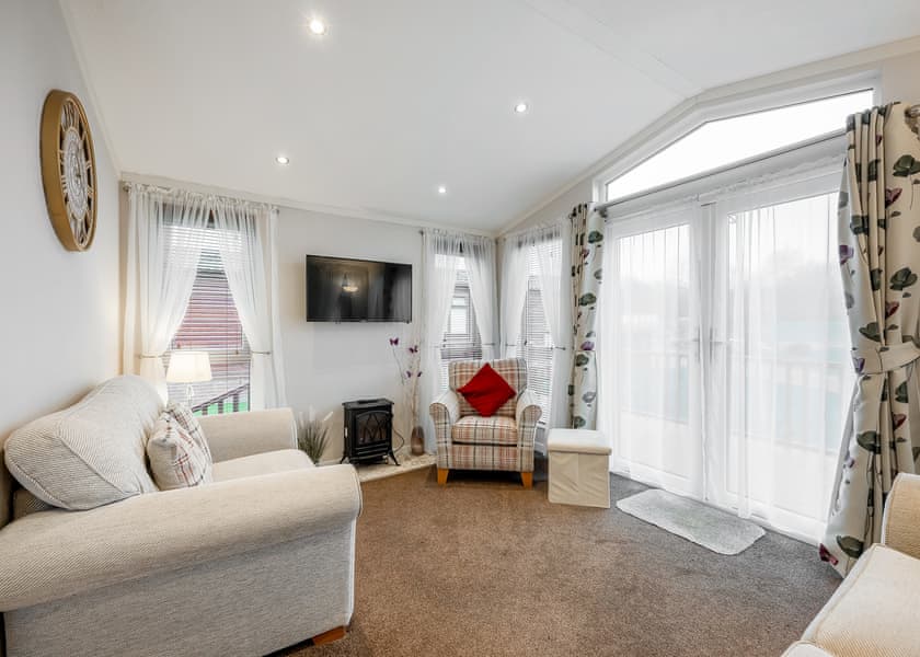 Country Side CS30 - Yaxham Waters, Yaxham, Dereham