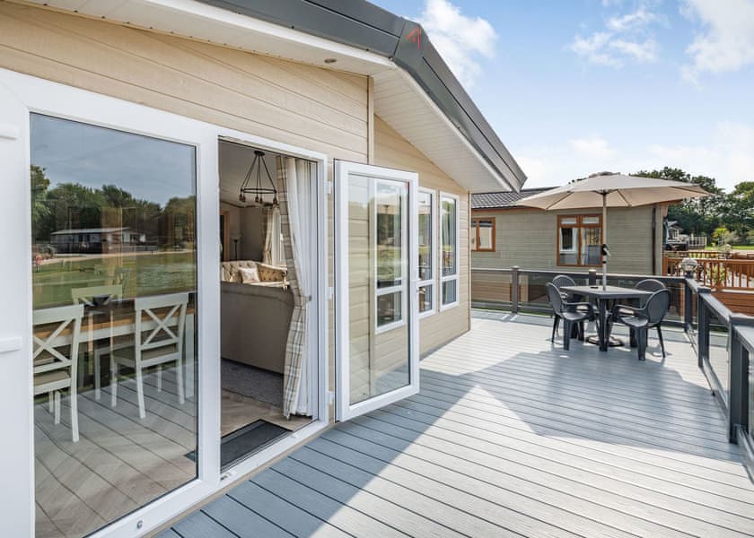 Priors Field PF3 - Yaxham Waters, Yaxham, Dereham