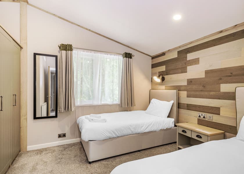 Priors Field PF3 - Yaxham Waters, Yaxham, Dereham