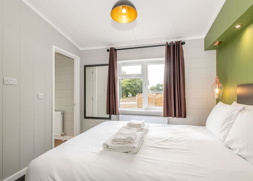 Meadow Field MF10 - Yaxham Waters, Yaxham, Dereham