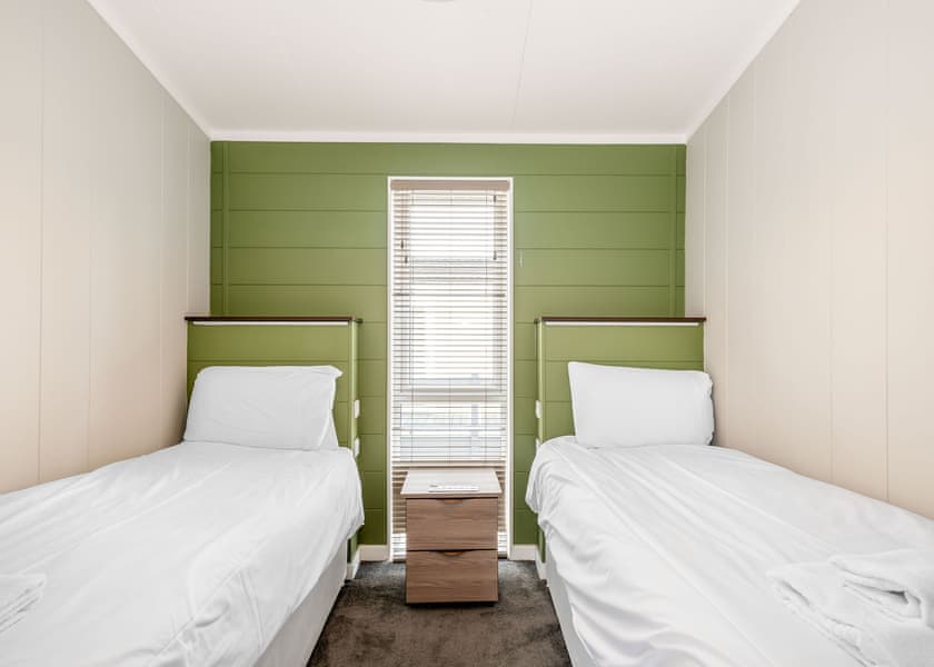 Meadow Field MF10 - Yaxham Waters, Yaxham, Dereham