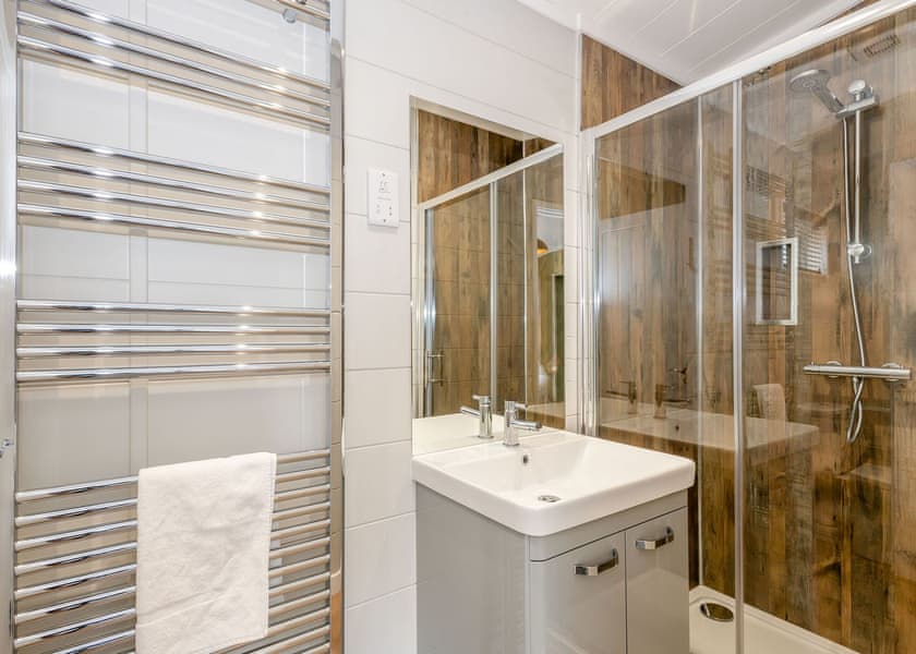 Meadow Field MF10 - Yaxham Waters, Yaxham, Dereham