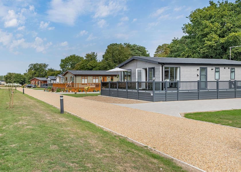 Priors Field PF5 - Yaxham Waters, Yaxham, Dereham