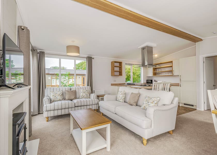 Priors Field PF5 - Yaxham Waters, Yaxham, Dereham