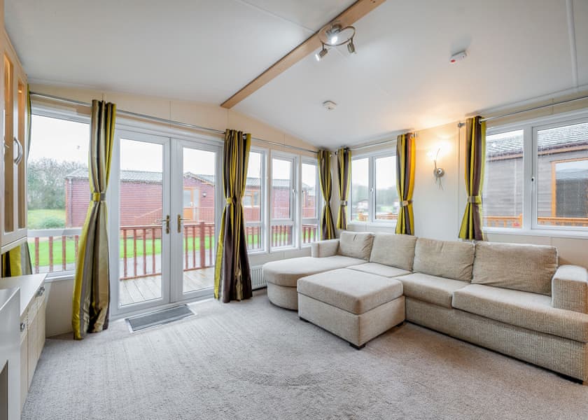 Country Side CS16 - Yaxham Waters, Yaxham, Dereham