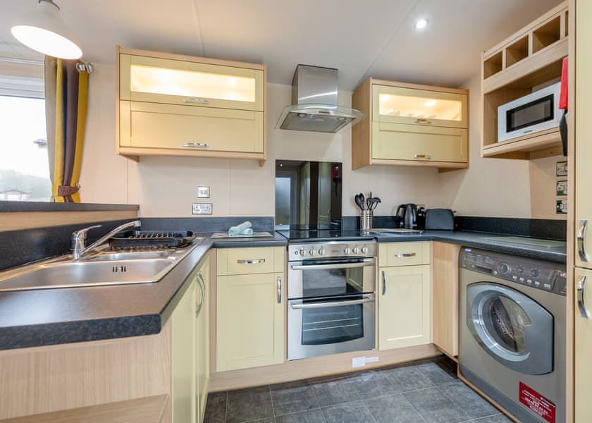 Country Side CS16 - Yaxham Waters, Yaxham, Dereham