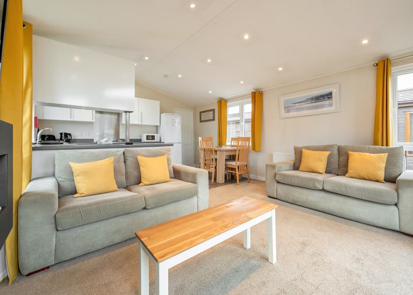 Country Side CS18 - Yaxham Waters, Yaxham, Dereham