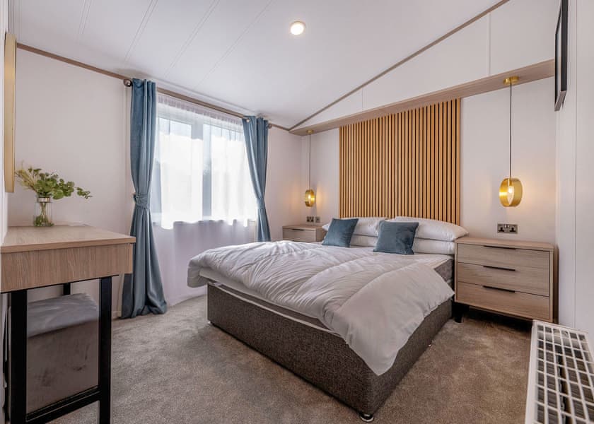 Priors Field PF16 - Yaxham Waters, Yaxham, Dereham