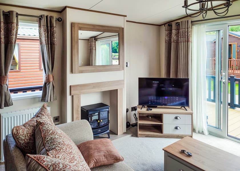 Country Side CS17 - Yaxham Waters, Yaxham, Dereham